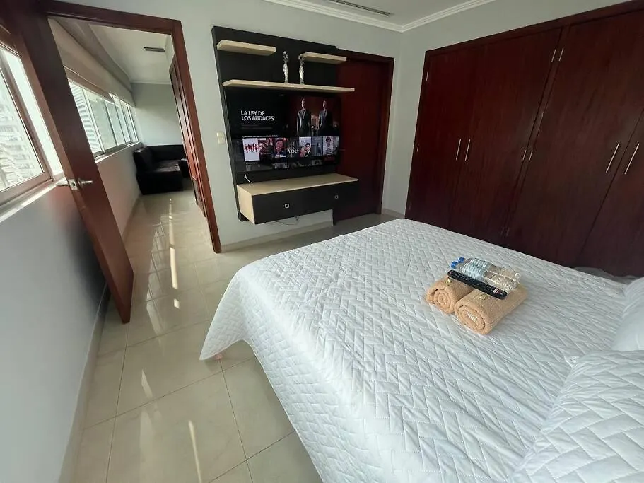 Suite En Puerto Santa Ana! Guayaquil 0*,  Equador