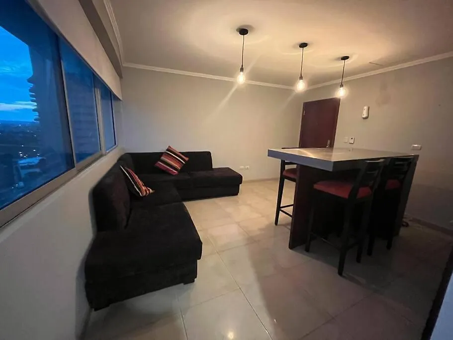 Suite En Puerto Santa Ana! グアヤキル アパート